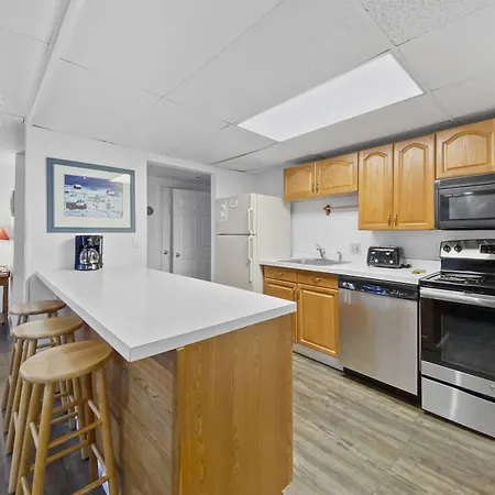 The Lift #210 - Lots Of Room - Pool And Hot Tub Access-3