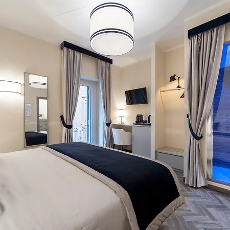 Foro Romano Luxury Suites-3