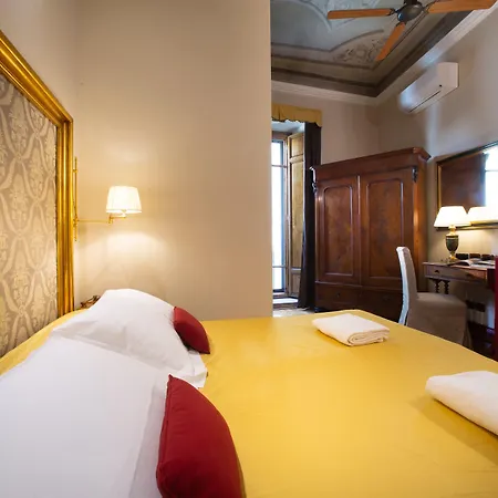 Boutique B&B Torre De' Conti-3