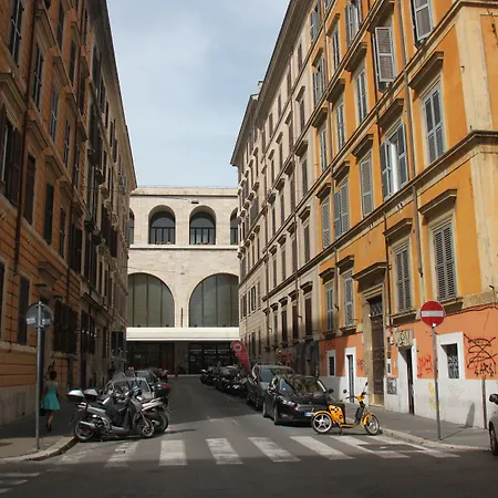 Roma Vespahouse-3