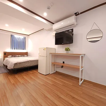 Myeongdong Rooftop Hostel-3