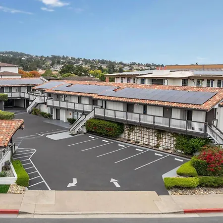 Days Inn By Wyndham Monterey Downtown-3