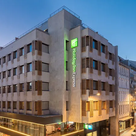 Holiday Inn Express Porto City Centre By Ihg-2