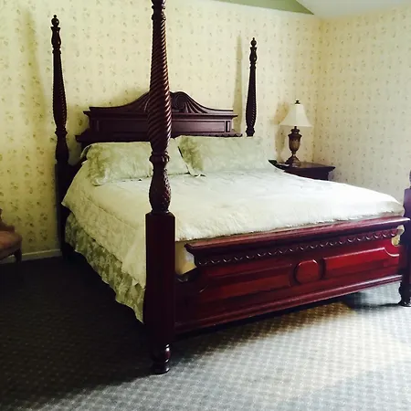 Afton House Inn-3