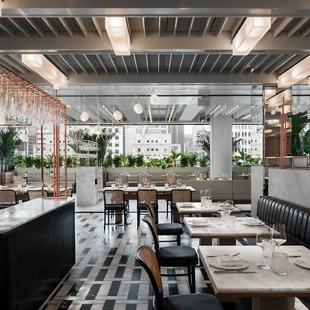 Four Seasons Hotel Montreal-2