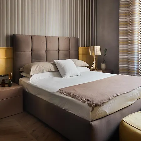 Le Quattro Dame Luxury Suites-3