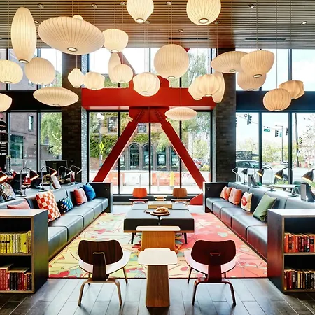 Citizenm Seattle Pioneer Square-2