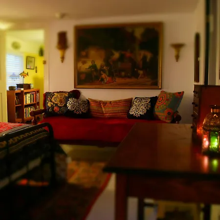 Daniels House Inn-3
