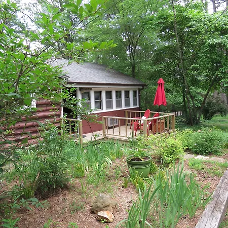 Tall Pines Inn-2