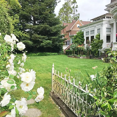 Churchill Manor-2