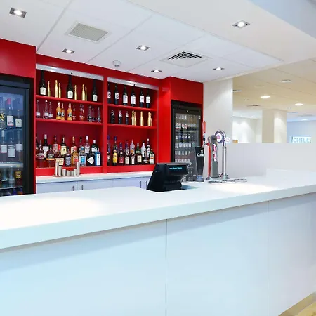 Travelodge Glasgow Queen Street-3