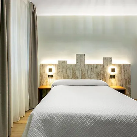 Hostal Anton Martin-2