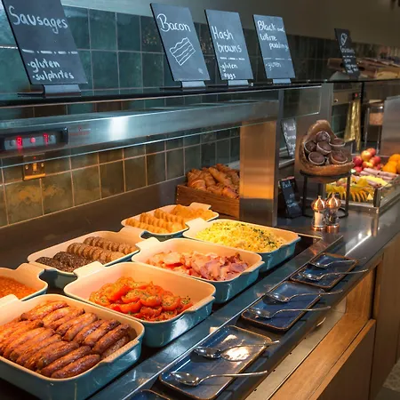 Travelodge Plus Dublin City Centre-3