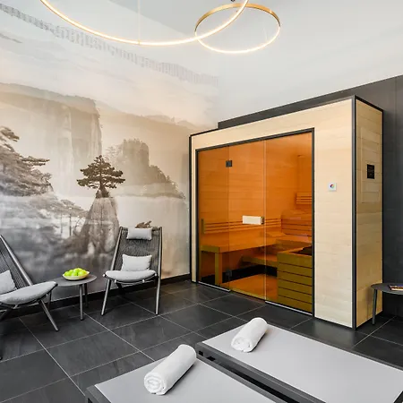 Emerald Hotel By Continental Group-3
