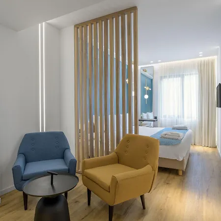 Acropolis Magenta Luxury Suites-3