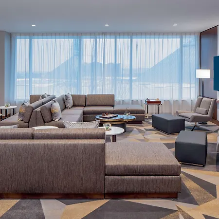 Hyatt Regency Portland At The Oregon Convention Center-3