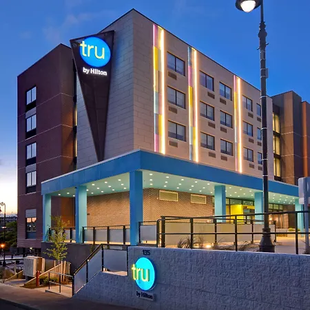 Tru By Hilton Manchester Downtown-3