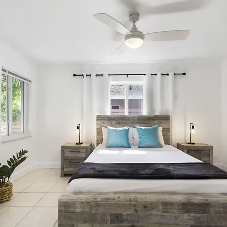 Alani Bay Premium Condos-3