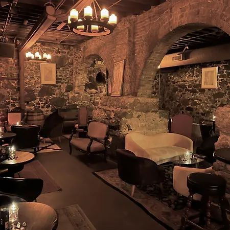 The Oliver Inn-2