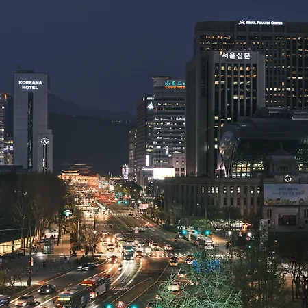 Uh Suite Seoul Deoksugung-2