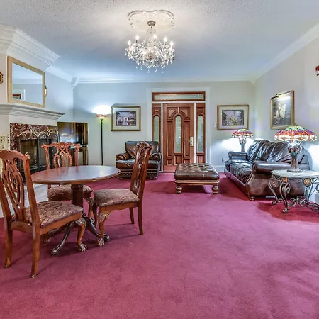 Plaza Suites Downtown New Orleans-2