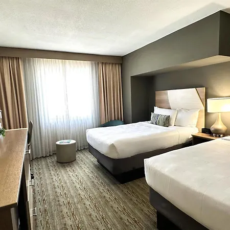 Best Western Plus Atlantic Beach Resort-3