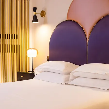 Hotel Mondial-2