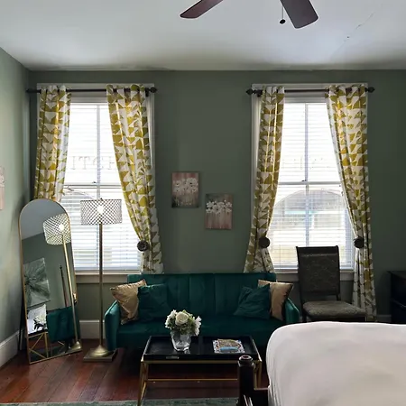 Barksdale House Inn-3
