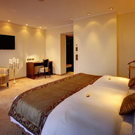Favor Hotel Koenigsallee-2