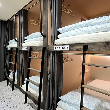 The Cube Hotel-3