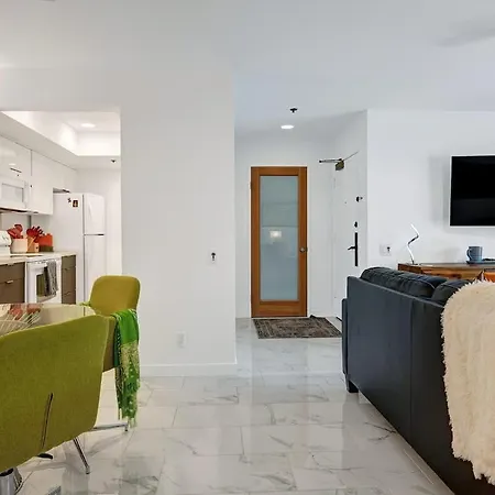 Modern Plaza Villas Oasis - Alice Lodging-3