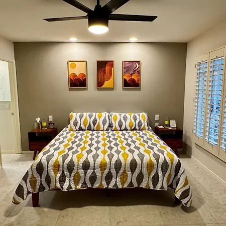 Desert Paradise - A Men'S Clothing Optional Resort-2