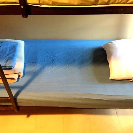 Mayflower Hospitality Hostel 2-3