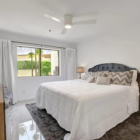 Modern Plaza Villas Oasis - Alice Lodging-2