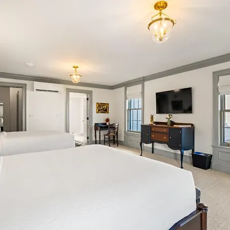 The Davenport Inn-3
