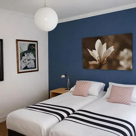 Refurinn Reykjavik Guesthouse-2