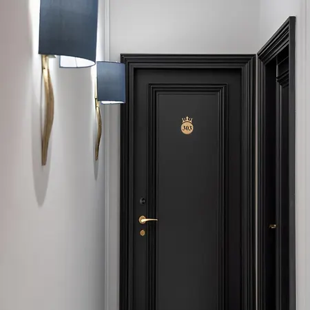 Praxitelous Luxury Suites-3