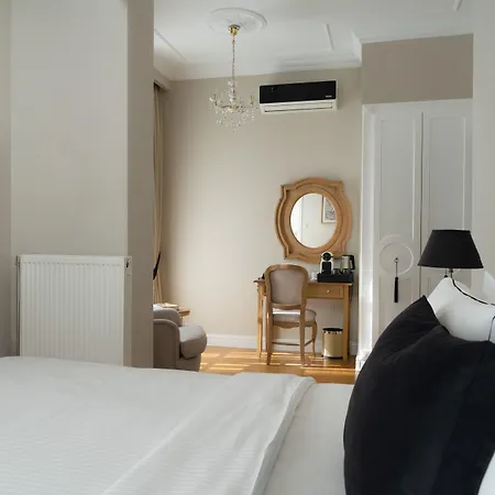 Athens Mansion Luxury Suites-3