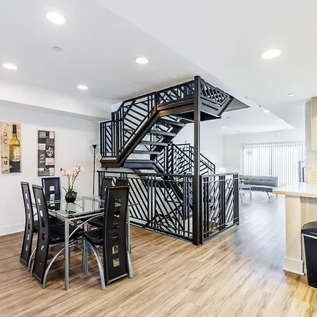 Sunset Boulevard Apartments-3