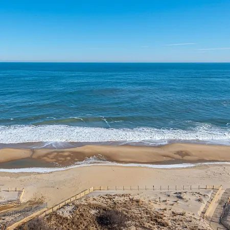 Wonderful 2 Bedroom Sea Terrace Condo With Heated Outdoor Pool!-2