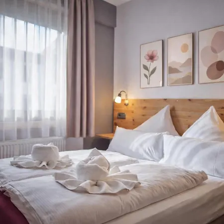 Luna Inn Stuttgart City-3