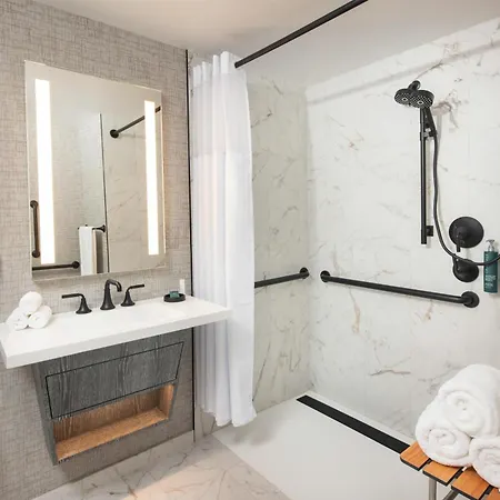 Hilton Milwaukee-3