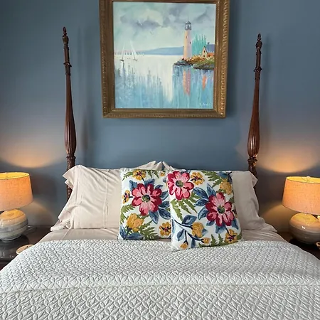 Saltair Inn Waterfront B&B-2