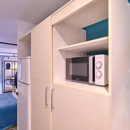 Liceu Apartments By Gaiarooms-2