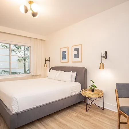 Kenmore Village Hotel, South Beach-2
