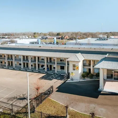 Super 8 By Wyndham Jackson Ms Near The Fairgrounds-3