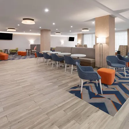 La Quinta Inn & Suites By Wyndham Queens Nyc Jfk Airtrain-2