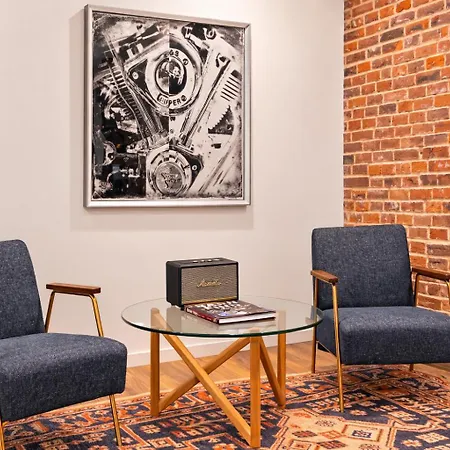 Sosuite At The Queen - Queen Village-3