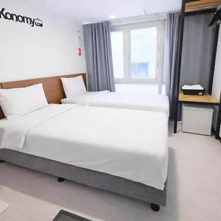 Ekonomy Hotel Myeongdong Premier-3