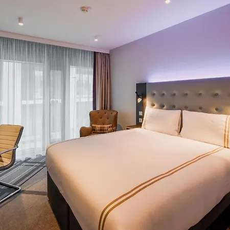 Premier Inn Stuttgart City Europaviertel-2